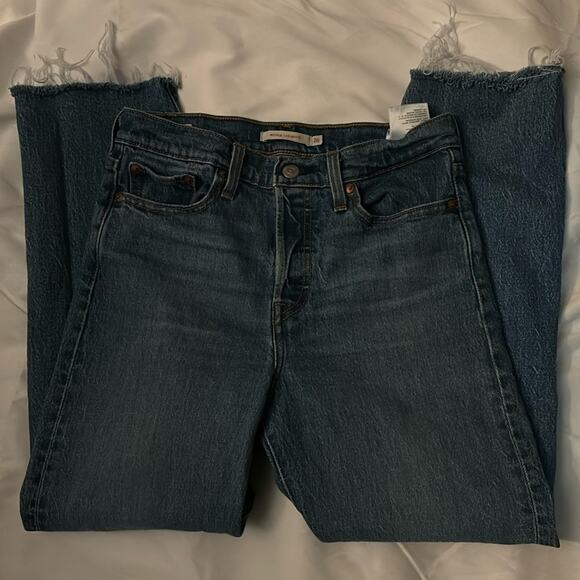 Levi's Wedgie Straight Leg Raw Hem Blue Denim Jean 26 Casual Boho Western Rocker - Picture 1 of 12